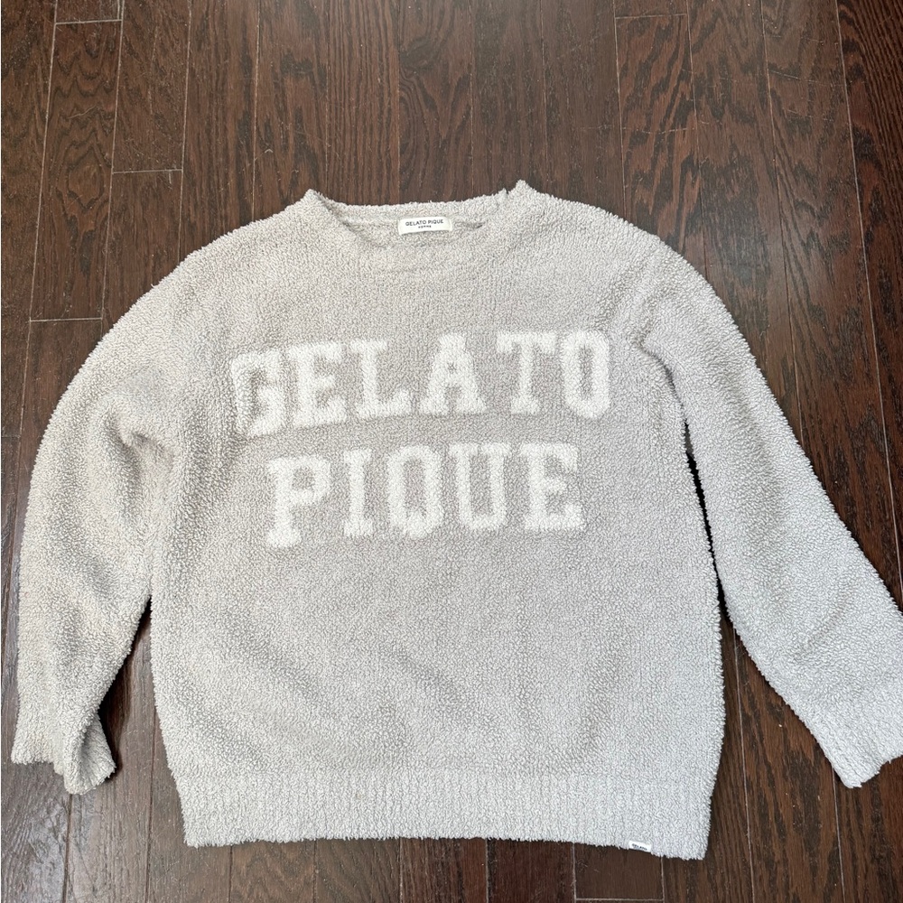 Gelato Pique Homme  light grey and white men’s pullover sweater Large